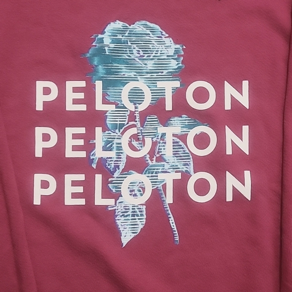 Peloton fuchsia oversized crew neck sweater Womans size medium - Picture 3 of 5